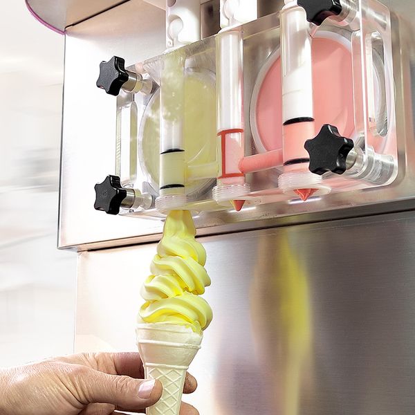 Livraison gratuite à la porte USA Kolice Commercial Kitchen Equipment Etl CE Snack Food 3 saveurs Yogourt Soft Ice Cream Machine