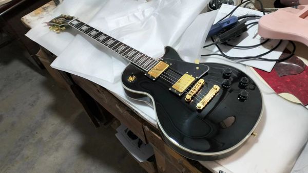 G-custom LP avec touches de réglage pickguard noires, planche en ébène, guitare électrique, vente en gros, offre spéciale