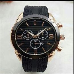 Producción china, reloj de 44mm, reloj de diseñador de calidad, reloj de goma de lujo de primeras marcas, fecha automática para hombre, día negro, gran explosión284u