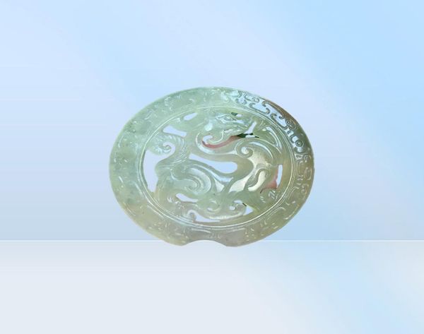 Chine Xiu Jade Stone sculptée fu Foo Dog Lion Amulets Longevité Luck Jade Pendant3218890