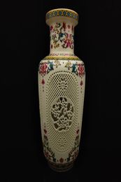 Famille Rose Rose porcelana hechas a mano Hechor Hollow Talled Vase W Qianlong Mark S4357267824