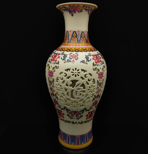 Vase creux sculpté en porcelaine de la Famille rose chinoise, fait à la main, marque QianLong S4324825303