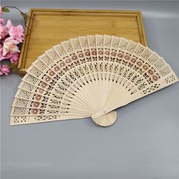 Gratis verzending Chinese Japanse sandelhout vouwen hand fan fragrance houten fans bruiloft gunst en cadeau voor gasten Lin2407