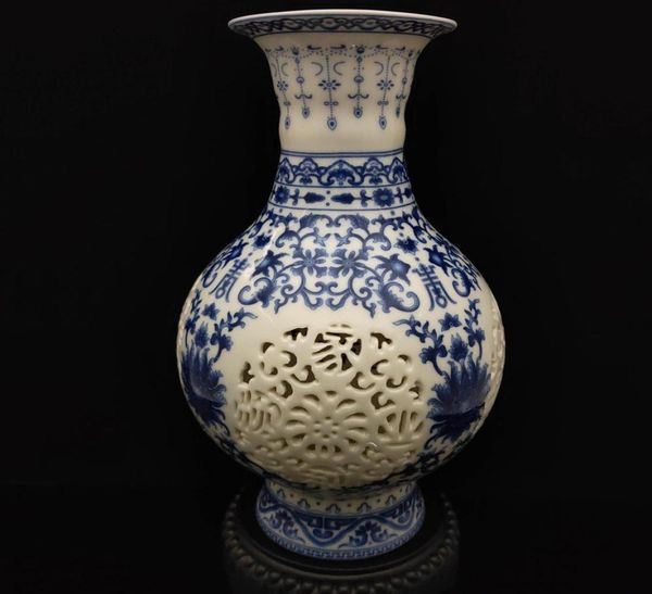 Jarrón chino Jingdezhen, porcelana blanca y azul, pintado a mano, hueco tallado, 4782418