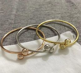 Marca de lujo china Bola Diseñador encantos Brazalete Pulsera para mujer Chapado en oro de 18 quilates Plata clásica Maestros de loto Amor encantador Brazaletes Pulseras Joyería