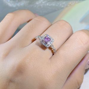 Anillos de banda de diseñador de geometría de circón de lujo chino Chicas dulce clásico grande cuadrado piedra rosa anillos uñas dedo fino diamante cristal amor anillo joyería
