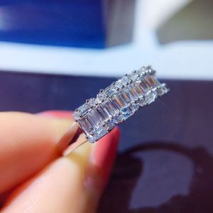 Chinois De Luxe Zircon Géométrie Designer Bande Anneaux pour Femmes Hommes anillos clou doigt diamant fin cristal amour anneau bijoux de fête