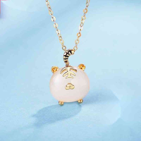 Chinois New Zodiac Tiger Collier Fashion Women's Fashion Benmingnian S925 STERLING Silver Pendant avec chaîne de clavicule de jade Hetian