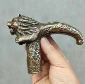 Chinese oude bronzen handgesneden leeuwenbeelden antieke wandelstokkop 231228