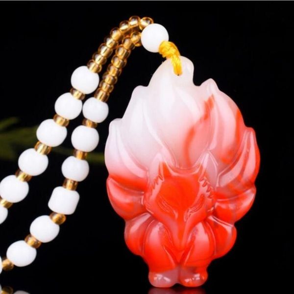 Collier pendentif renard à neuf queues en Jade rouge et blanc chinois, bijoux, accessoires de mode, chaîne de pull amulette sculptée à la main pour femme