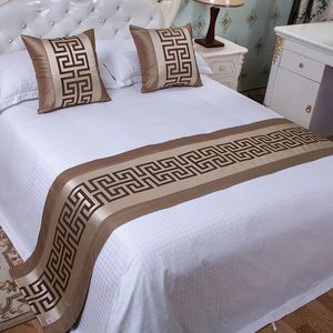 Bandera de cama de alta calidad de estilo chino, decoración de camino de mesa para armario, salón de casa, sala de bodas, funda de almohada 240327