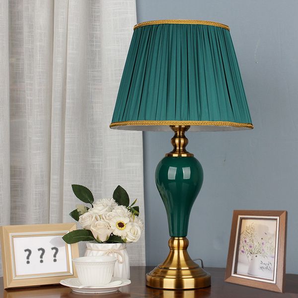 Style de style chinois Green Ceramic Table Lampes en tissu européen Covermodern Living Room Bedroom Bedside Study E27 Decor Table Lampe EU / AU /