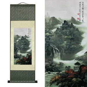 Silk de style chinois PEINTURE PEINTURE DE SILLE ROLLING ROLLING MAL ART POUR MUR PATURE DÉCORAGE 39 EN X 12 IN 240325