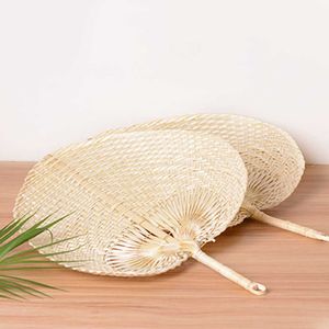 Produits de style chinois 1pc bricolage été pur fait à la main en forme de coeur bambou tissé ventilateur de poche ferme décoration murale fête de mariage ventilateurs à main pour les femmes