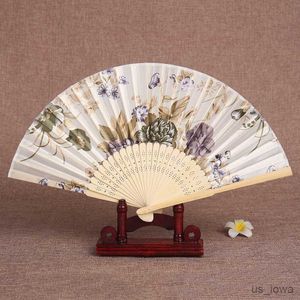 Chinese stijlproducten Chinese stijl opvouwbare ventilator Bruiloftskunst Dans Prop Cadeau Woondecoratie Vintage Bamboe Opvouwbare draagbare bloemenventilator R230728
