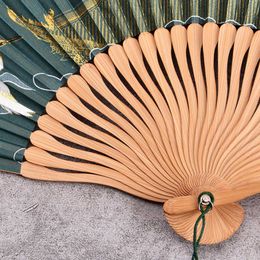 Productos de estilo chino grúa señoras ventilador plegable estilo Retro Ruihe figura que lleva decoración Hanfu pequeño ventilador