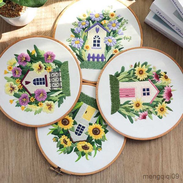 Productos de estilo chino Bordado de bricolaje para principiantes Patrón de casa de flores Impreso Costura Conjunto de punto de cruz Costura Arte Artesanía Pintura al por mayor R230803