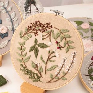 Productos de estilo chino DIY estilo flores plantas patrón marco aro punto de cruz punzón aguja bordado hilo costura artesanía