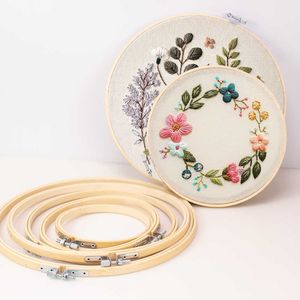 Produits de style chinois Cerceaux de broderie de haute qualité en différentes tailles Anneau rond réglable pour les projets d'artisanat de couture au point de croix