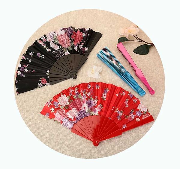 Produits de style chinois Féchette en plastique portable Fan de soie de soie pliant fan de style danse fan exercice de bricolage