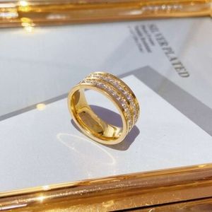 Bague en acier titane de style chinois avec diamant étincelant pour la Saint-Valentin