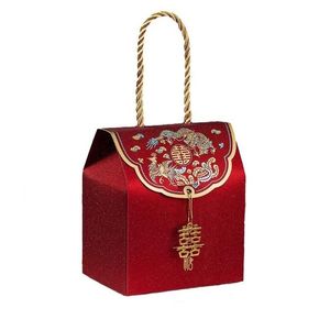 Chinese stijl Bruiloft Bonbondoos Chocolade Feest Cadeauzakje Babyshower Geschenkverpakking Met Handvat 9x6.5x11cm