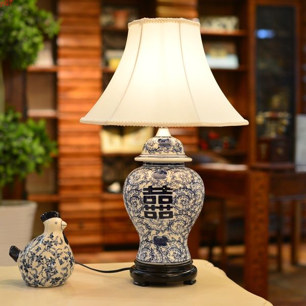 Lampes de table traditionnelles chinoises en pot de gingembre en porcelaine bleue et blanche, pour chambre à coucher, de haute qualité