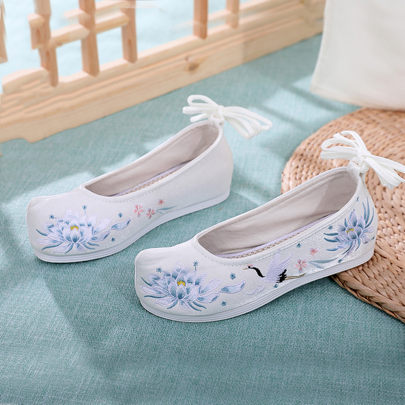 Çin Geleneksel Hanfu Ayakkabı Antik Kadınlar Flats Beyaz Bandaj Gizli Topuklu Kama Oriental Lolita İşlemeli Ayakkabılar Sl6007