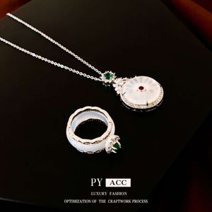 Personnalité de fleur de jade de zircon chinois Lumière index de luxe anneau chinois-chic mode Nouveau vêtements