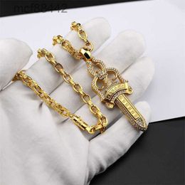 Chkro 24k en or diamant saint sword collier pendant mode et personnalisation des femmes pour hommes pleins