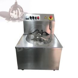 Machine de fusion de réservoir de creuset de chocolat avec table vibrante