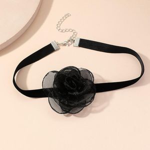 Tour de cou 2023 à la mode camélia Vintage noir dentelle fleur velours colliers pour femmes mode tempérament cou chaîne bijoux Collares
