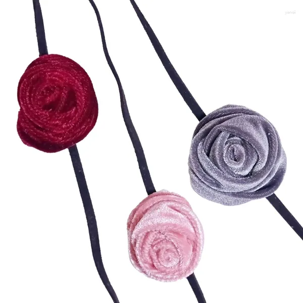 Collier ras du cou avec pendentif fleur 3D, chaînes de clavicule florales en velours, chaîne de cou polyvalente