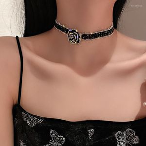 Ras du cou AFSHOR corée noir cristal camélia fleur clavicule chaîne collier à breloques pour les femmes conception Sexy chaînes courtes fête