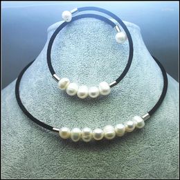 Arrivées de tour de cou cultivées bijoux en perles d'eau douce avec bracelets vendant l'article des tailles flexibles faites à la main