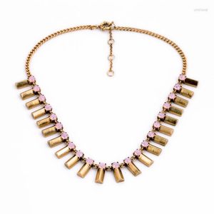 Precio de gargantilla precio retro estilo punk rosa perlas de cristal antiguo collar geométrico de oro vintage joyas para mujeres al por mayor