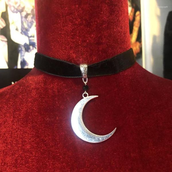 Tour de cou croissant de lune velours gothique sorcière bijoux femmes cadeau 2022 délicat et beau déclaration de gros mode