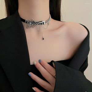 Gargantilla de estilo gótico oscuro para mujer, collar de cuero negro con forma de telaraña de Metal, joyería de moda para chica Rock 2022