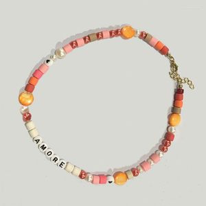 Ras du cou lettre à décorer africain vinyle Moda Amore collier femmes Orange perles d'eau douce perles Heishi vente en gros