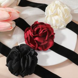 Ras du cou élégant coréen velours grande Rose fleur clavicule chaîne collier pour femmes Goth réglable Sexy Mariage cou bijoux cadeau