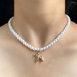 Choker elegante witte parel goud kleur puppy kralen ketting voor vrouwen cartoon hond eenvoudige femme trouwfeest esthetische sieraden