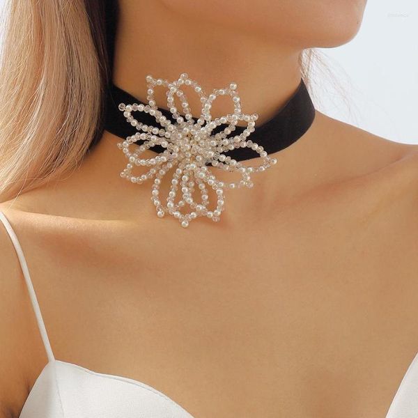 Tour de cou exagéré Imitation perle grande fleur collier court pour les femmes Goth velours clavicule chaîne Y2K bijoux accessoires de mariage