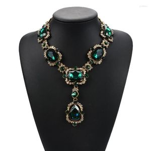 Tour de cou mode tendance vert alliage verre cristal collier chaîne avec robe de mariée pour femmes ensemble gemme goutte d'eau collier bijoux cadeau