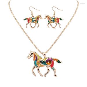 Tour de cou mode à la mode beau cheval plaqué or/argent multicolore colliers femmes bijoux animaux de haute qualité
