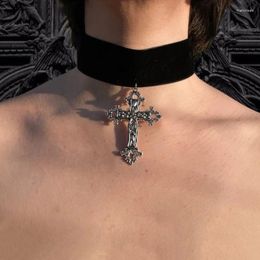 Choker à la mode en alliage Chaîne vintage croix Collier pendentif Jewelry Accessoire