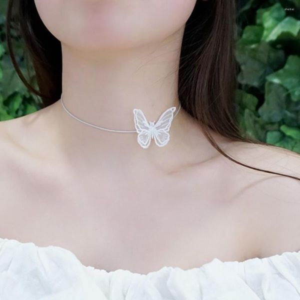 Gargantilla para niñas, collar de mariposa de encaje calado tridimensional, cadena de suéter, collar de clavícula de cuerda de cuero de insecto