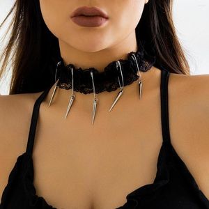 Choker Goth Dark Style ketting voor vrouwen Zwart Kraagketen Halsketen Lace Punk Rivet Pendent Jewelry Girl