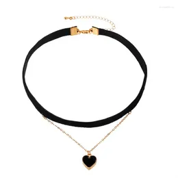 Ras du cou gothique noir Stretch velours chaîne courte colliers pour femmes Punk coeur pendentif collier Collares sans collier fête bijoux
