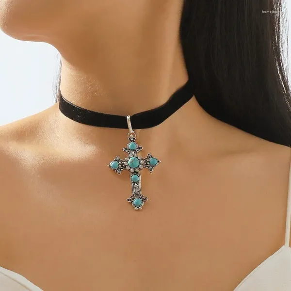 Collier ras du cou gothique Punk Style croix pour femmes, ceinture en tissu luxueux exagéré, collier de fête en club, chaîne de clavicule pour femmes, bijoux