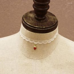 Choker Harajuku Accessoires Witte Lace Sweet Strawberry Necklace For Women Lolita Kawail Charm Asethetic Juwelierfeestjes Geschenken